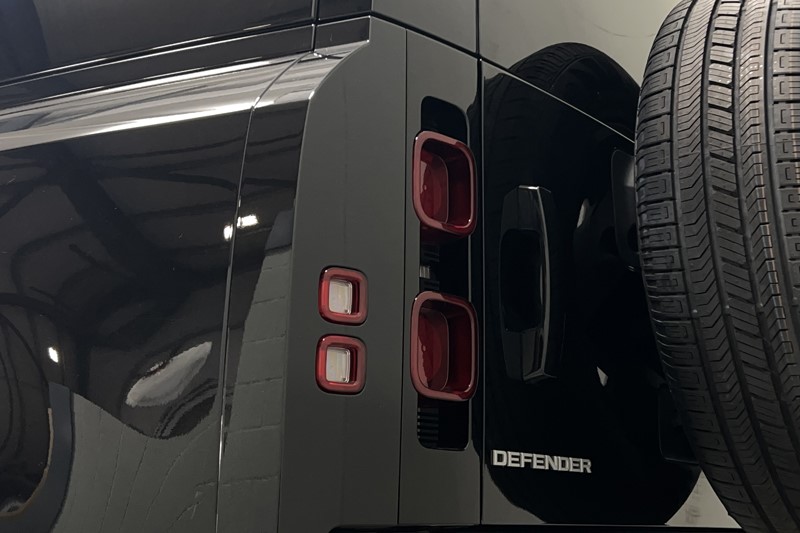 2025 (25) LAND ROVER COMMERCIAL DEFENDER 3.0 D250 Hard Top S Auto [3 Seat] 5092507