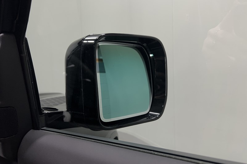 2025 (25) LAND ROVER COMMERCIAL DEFENDER 3.0 D250 Hard Top S Auto [3 Seat] 5092482