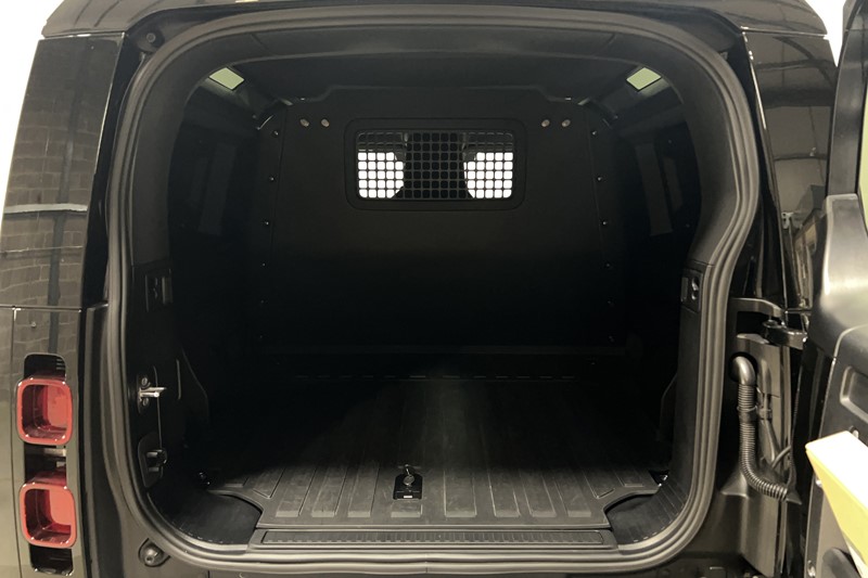 2025 (25) LAND ROVER COMMERCIAL DEFENDER 3.0 D250 Hard Top S Auto [3 Seat] 5092475