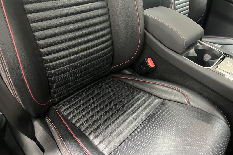 2022 (22) LAND ROVER DISCOVERY SPORT 1.5 P300e R-Dynamic SE 5dr Auto [5 Seat] 5145840