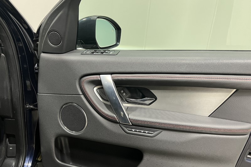 2022 (22) LAND ROVER DISCOVERY SPORT 1.5 P300e R-Dynamic SE 5dr Auto [5 Seat] 5145835