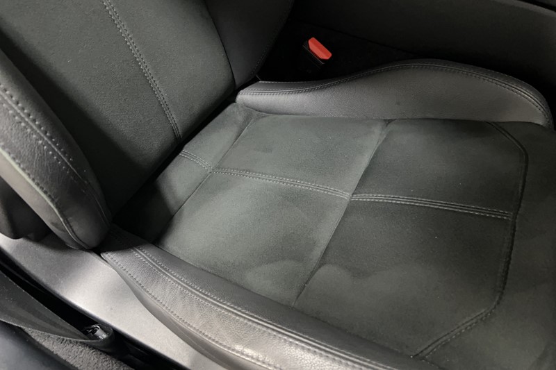 2023 (23) JAGUAR F-TYPE 2.0 P300 R-Dynamic 2dr Auto 5104910