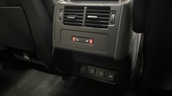 2021 (21) LAND ROVER DISCOVERY 3.0 D300 R-Dynamic HSE 5dr Auto 5815284