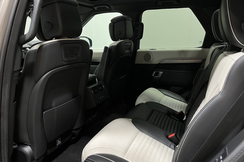 2021 (21) LAND ROVER DISCOVERY 3.0 D300 R-Dynamic HSE 5dr Auto 5815291