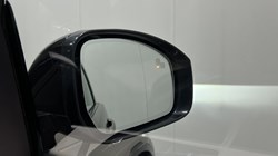 2021 (21) LAND ROVER DISCOVERY 3.0 D300 R-Dynamic HSE 5dr Auto 5815277
