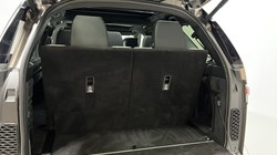 2021 (21) LAND ROVER DISCOVERY 3.0 D300 R-Dynamic HSE 5dr Auto 5815279