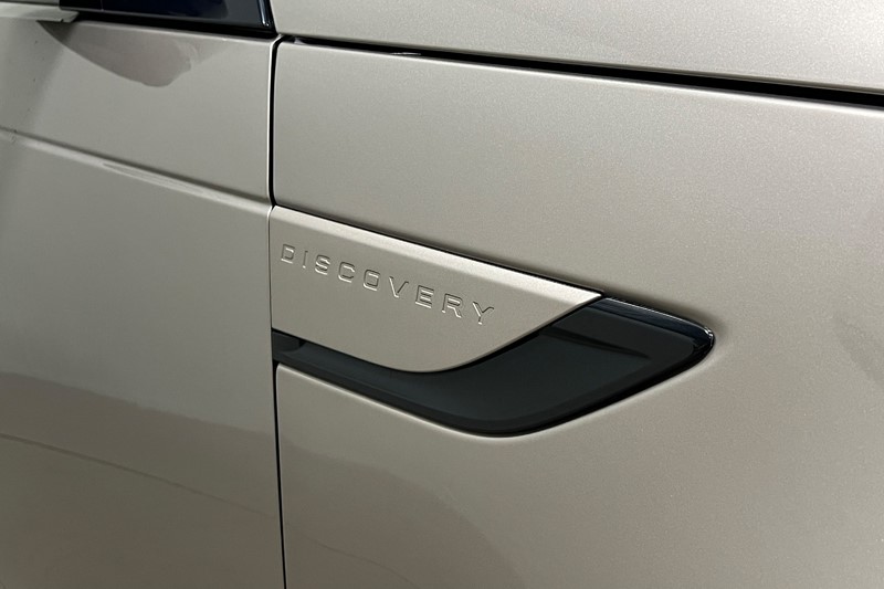 2021 (21) LAND ROVER DISCOVERY 3.0 D300 R-Dynamic HSE 5dr Auto 5815253