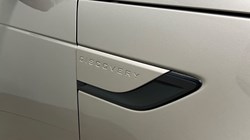 2021 (21) LAND ROVER DISCOVERY 3.0 D300 R-Dynamic HSE 5dr Auto 5815253