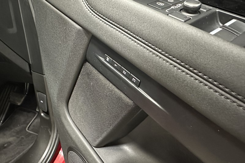 2020 (70) LAND ROVER RANGE ROVER EVOQUE 2.0 D180 SE 5dr Auto 5131820