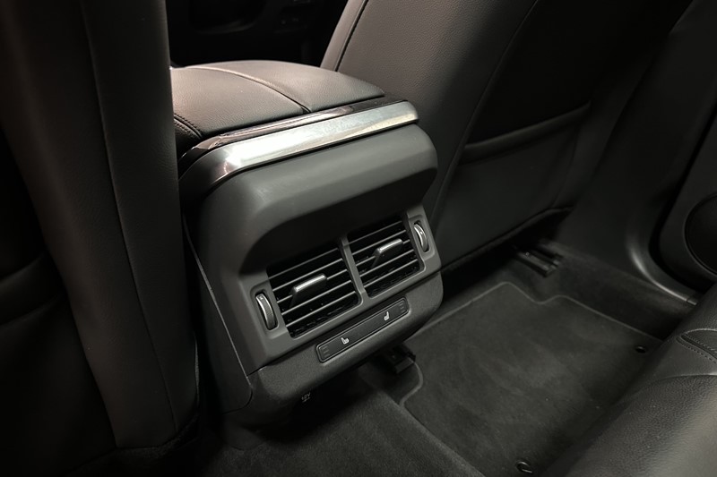 2020 (70) LAND ROVER RANGE ROVER EVOQUE 2.0 D180 SE 5dr Auto 5131847