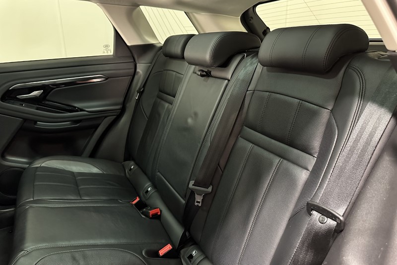 2020 (70) LAND ROVER RANGE ROVER EVOQUE 2.0 D180 SE 5dr Auto 5131844