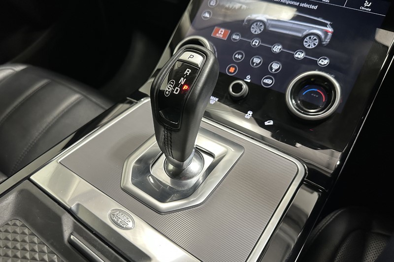 2020 (70) LAND ROVER RANGE ROVER EVOQUE 2.0 D180 SE 5dr Auto 5131831