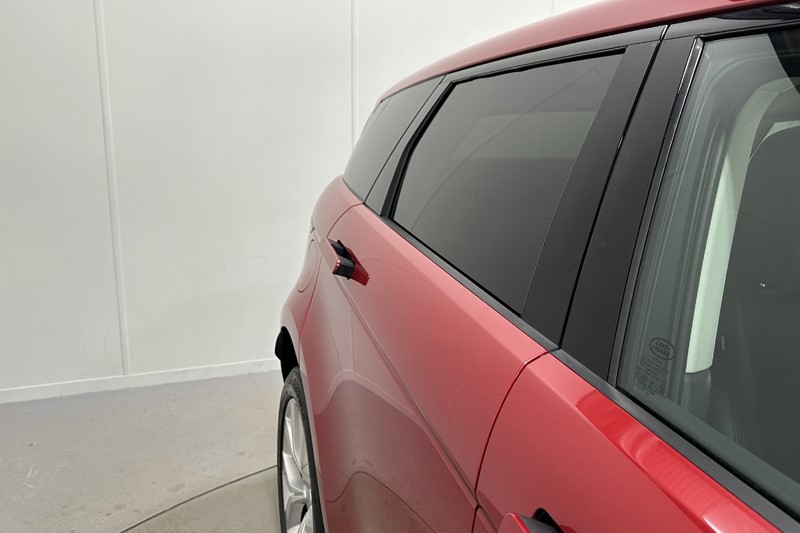 2020 (70) LAND ROVER RANGE ROVER EVOQUE 2.0 D180 SE 5dr Auto 5131855