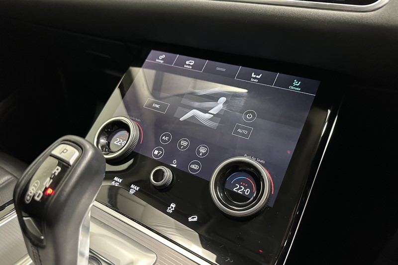 2020 (70) LAND ROVER RANGE ROVER EVOQUE 2.0 D180 SE 5dr Auto 5131840