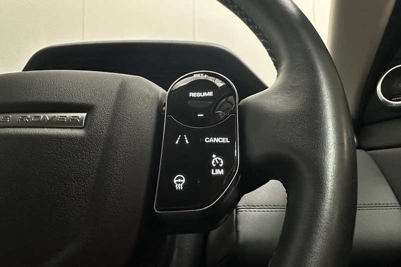 2020 (70) LAND ROVER RANGE ROVER EVOQUE 2.0 D180 SE 5dr Auto 5131828