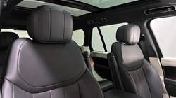 2024 (74) LAND ROVER RANGE ROVER 3.0 D300 SE 4dr Auto 5118924