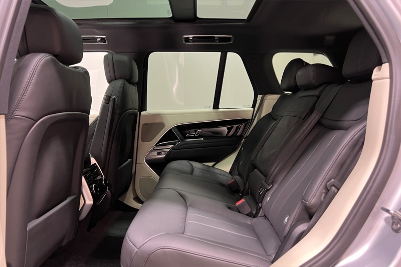 2024 (74) LAND ROVER RANGE ROVER 3.0 D300 SE 4dr Auto 5118910