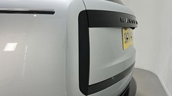 2024 (74) LAND ROVER RANGE ROVER 3.0 D300 SE 4dr Auto 5118950