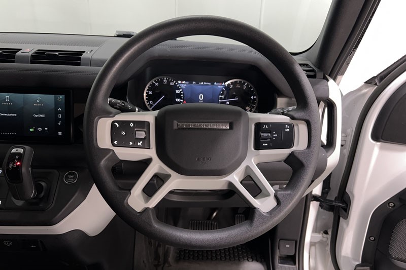 2023 (23) LAND ROVER COMMERCIAL DEFENDER 3.0 D250 Hard Top Auto 5175304