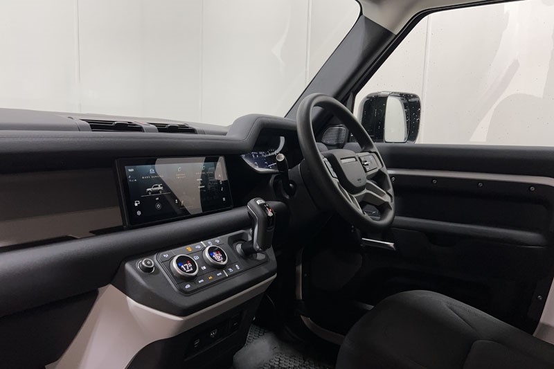 2023 (23) LAND ROVER COMMERCIAL DEFENDER 3.0 D250 Hard Top Auto 5175321