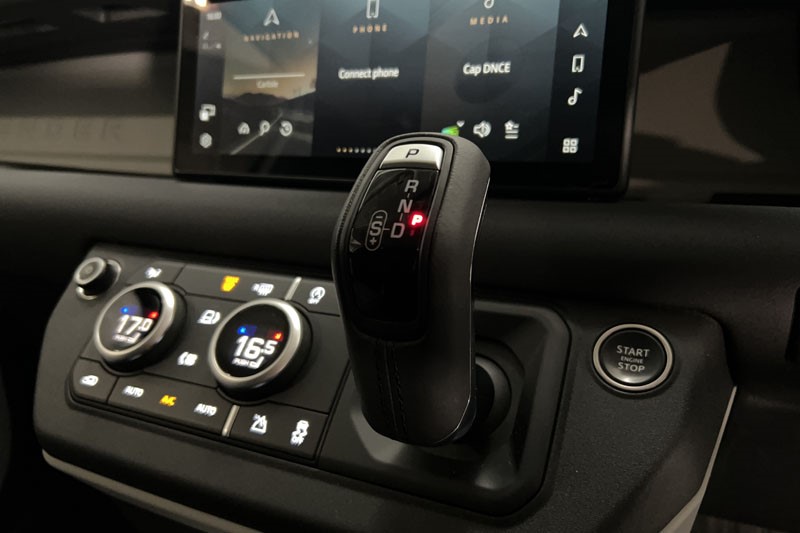 2023 (23) LAND ROVER COMMERCIAL DEFENDER 3.0 D250 Hard Top Auto 5175310