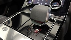 2022 (22) LAND ROVER RANGE ROVER VELAR 2.0 D200 R-Dynamic HSE 5dr Auto 5125039