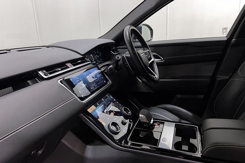 2022 (22) LAND ROVER RANGE ROVER VELAR 2.0 D200 R-Dynamic HSE 5dr Auto 5125054