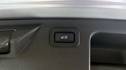 2021 (21) LAND ROVER DISCOVERY SPORT 2.0 D200 R-Dynamic SE 5dr Auto 5123728