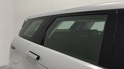 2019 (69) LAND ROVER RANGE ROVER EVOQUE 2.0 D180 SE 5dr Auto 5187561