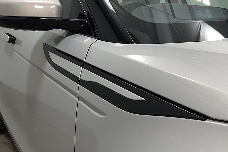 2019 (69) LAND ROVER RANGE ROVER EVOQUE 2.0 D180 SE 5dr Auto 5187564