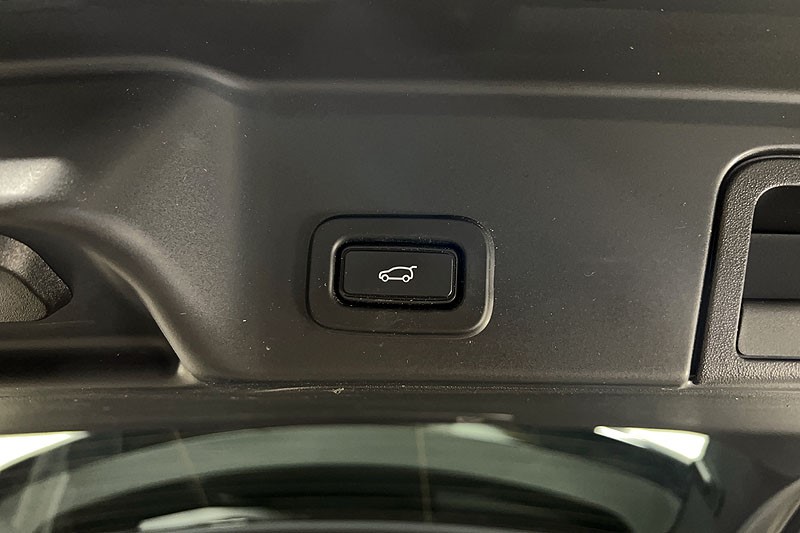 2019 (69) LAND ROVER RANGE ROVER EVOQUE 2.0 D180 SE 5dr Auto 5187556