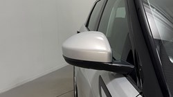 2019 (69) LAND ROVER RANGE ROVER EVOQUE 2.0 D180 SE 5dr Auto 5187563