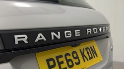 2019 (69) LAND ROVER RANGE ROVER EVOQUE 2.0 D180 SE 5dr Auto 5187559