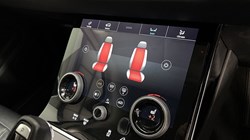 2019 (69) LAND ROVER RANGE ROVER EVOQUE 2.0 D180 SE 5dr Auto 5187538