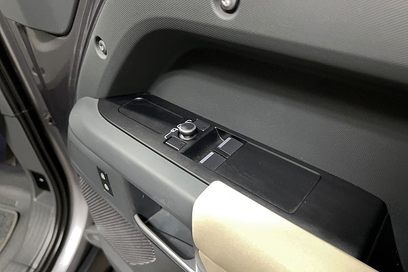 2021 (71) LAND ROVER DEFENDER 3.0 D250 X-Dynamic S 90 3dr Auto 5150838