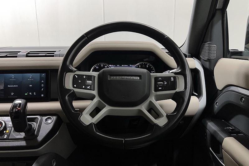 2021 (71) LAND ROVER DEFENDER 3.0 D250 X-Dynamic S 90 3dr Auto 5150835