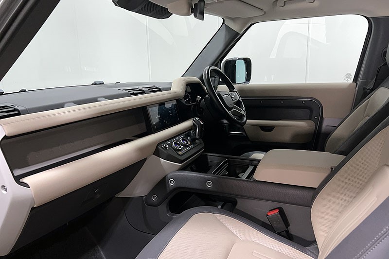 2021 (71) LAND ROVER DEFENDER 3.0 D250 X-Dynamic S 90 3dr Auto 5150859