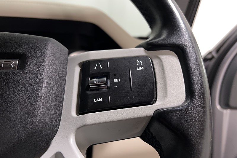 2021 (71) LAND ROVER DEFENDER 3.0 D250 X-Dynamic S 90 3dr Auto 5150844