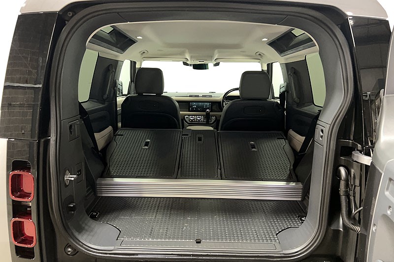 2021 (71) LAND ROVER DEFENDER 3.0 D250 X-Dynamic S 90 3dr Auto 5150863