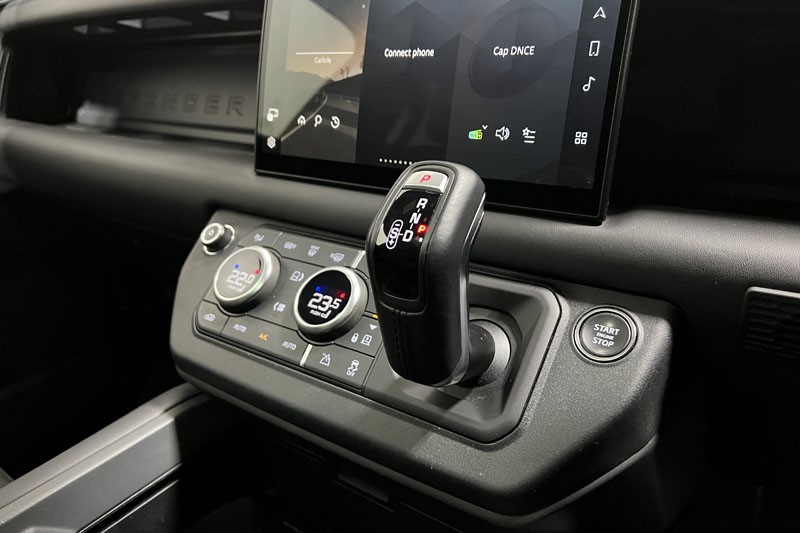 2025 (25) LAND ROVER DEFENDER 3.0 D350 X-Dynamic HSE 110 5dr Auto 5163156