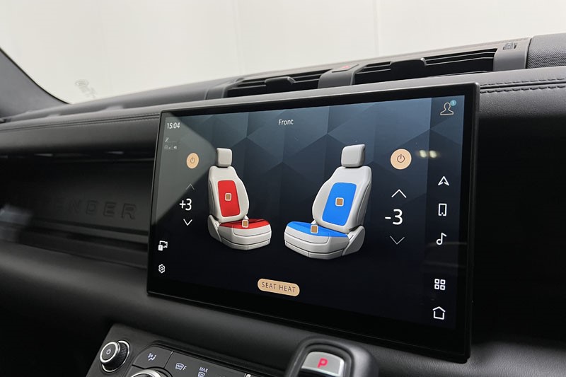 2025 (25) LAND ROVER DEFENDER 3.0 D350 X-Dynamic HSE 110 5dr Auto 5163166