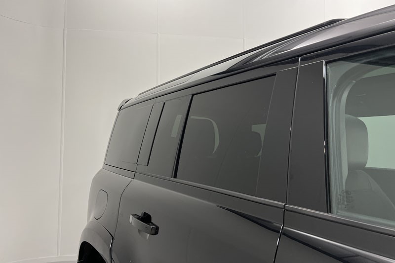 2025 (25) LAND ROVER DEFENDER 3.0 D350 X-Dynamic HSE 110 5dr Auto 5163179