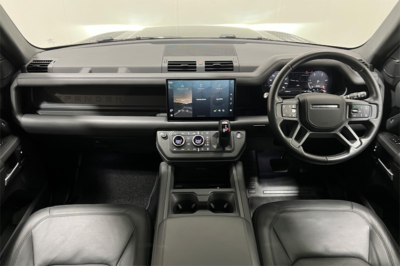 2025 (25) LAND ROVER DEFENDER 3.0 D350 X-Dynamic HSE 110 5dr Auto 5163141