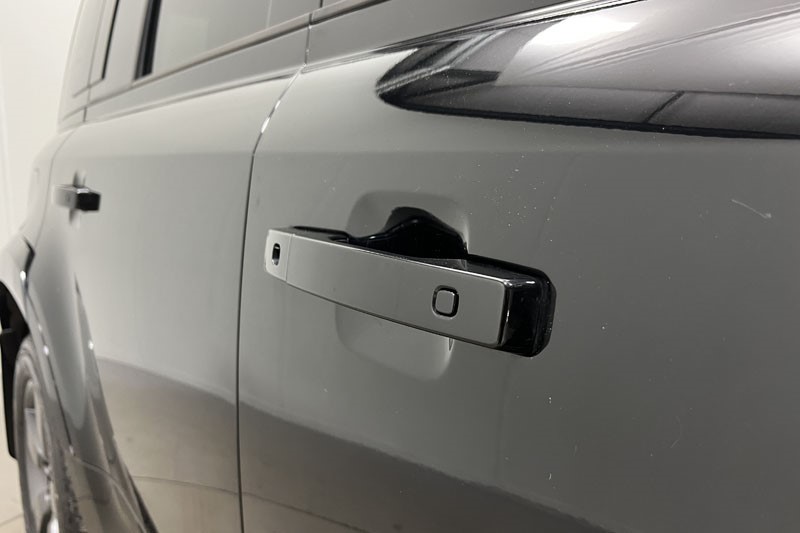 2025 (25) LAND ROVER DEFENDER 3.0 D350 X-Dynamic HSE 110 5dr Auto 5163180