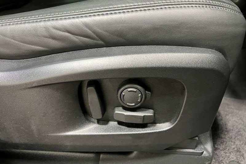 2025 (25) LAND ROVER DEFENDER 3.0 D350 X-Dynamic HSE 110 5dr Auto 5163149