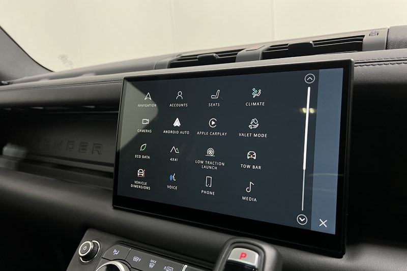 2025 (25) LAND ROVER DEFENDER 3.0 D350 X-Dynamic HSE 110 5dr Auto 5163164