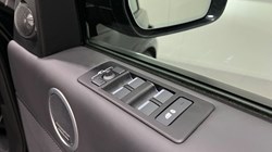 2025 (25) LAND ROVER DISCOVERY 3.0 D350 35th Edition 5dr Auto 5144899