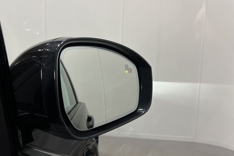 2025 (25) LAND ROVER DISCOVERY 3.0 D350 35th Edition 5dr Auto 5144900