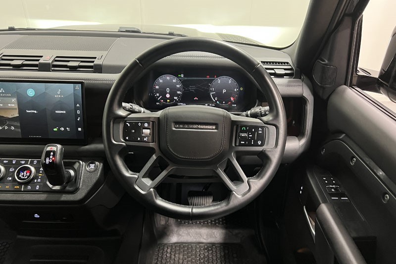 2024 (74) LAND ROVER COMMERCIAL DEFENDER 3.0 D350 Hard Top X-Dynamic HSE Auto [3 Seat] 5123312