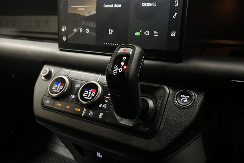 2024 (74) LAND ROVER COMMERCIAL DEFENDER 3.0 D350 Hard Top X-Dynamic HSE Auto [3 Seat] 5123322